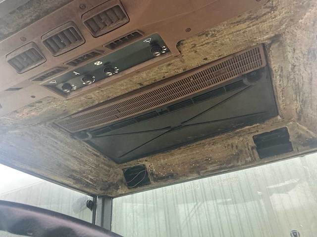 John deere 2250 tweewielaangedreven landbouwtractor - afbeelding 17 van  33