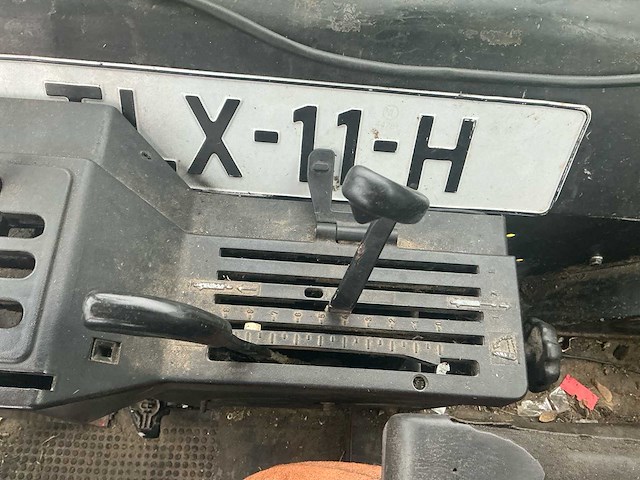 John deere 2250 tweewielaangedreven landbouwtractor - afbeelding 24 van  33