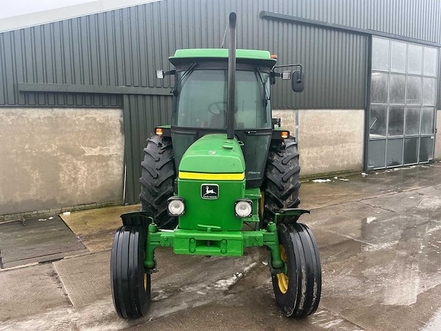 John deere 2250 tweewielaangedreven landbouwtractor - afbeelding 29 van  33