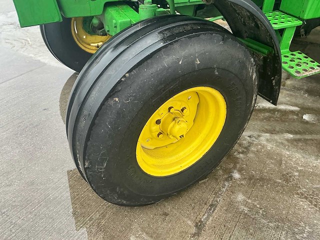 John deere 2250 tweewielaangedreven landbouwtractor - afbeelding 3 van  18