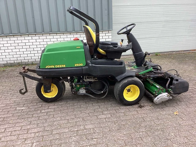 John deere 2500 grasmaaier - afbeelding 2 van  30