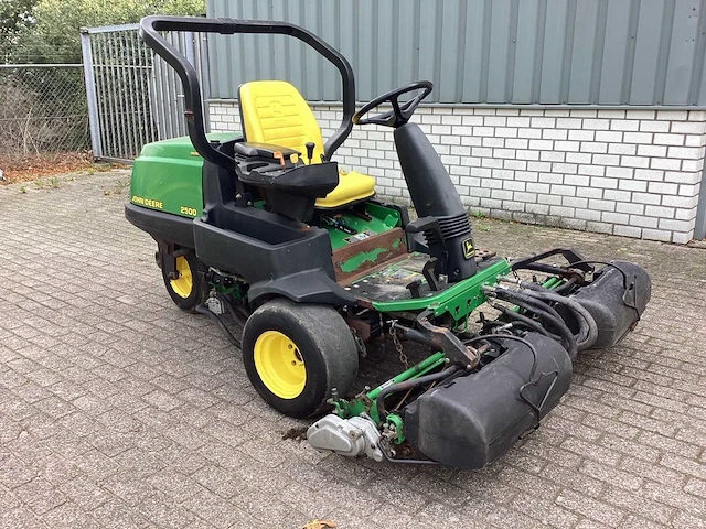 John deere 2500 grasmaaier - afbeelding 4 van  30