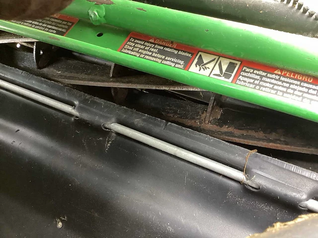 John deere 2500 grasmaaier - afbeelding 24 van  30