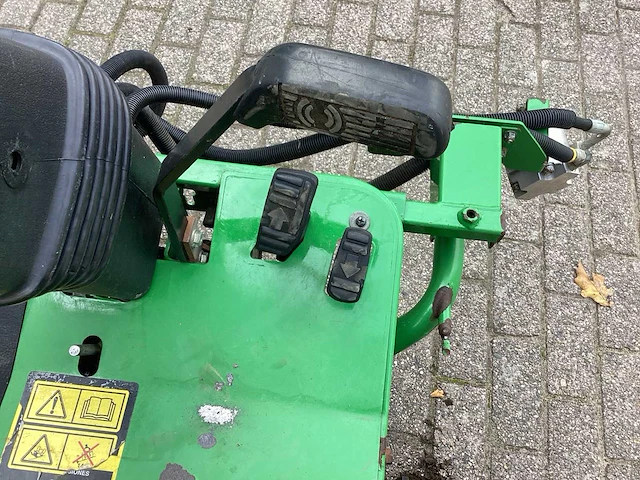 John deere 2500b grasmaaier - afbeelding 6 van  25