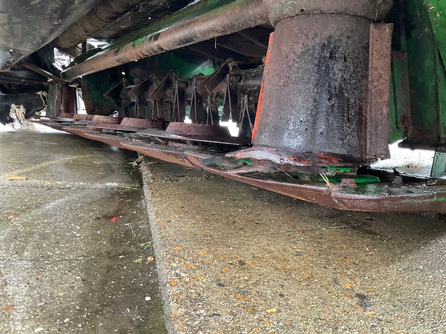 John deere 328a schijvenmaaier - afbeelding 6 van  9