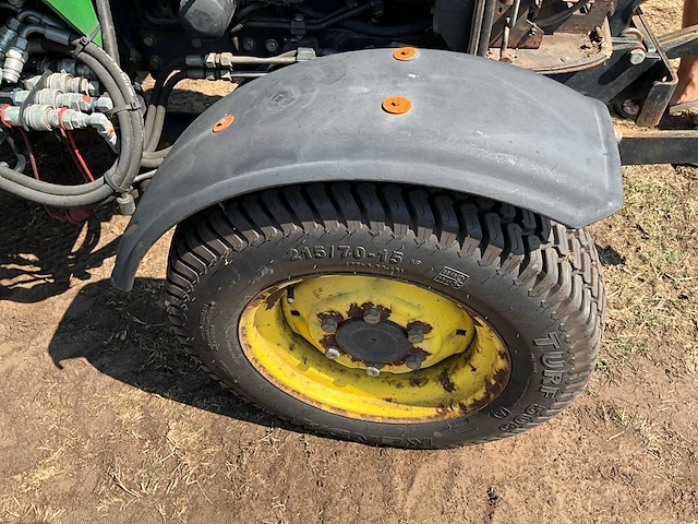 John deere 3520 e hydro smalspoor- en compacttractor - afbeelding 5 van  10