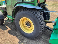 John deere 3520 e hydro smalspoor- en compacttractor - afbeelding 8 van  10