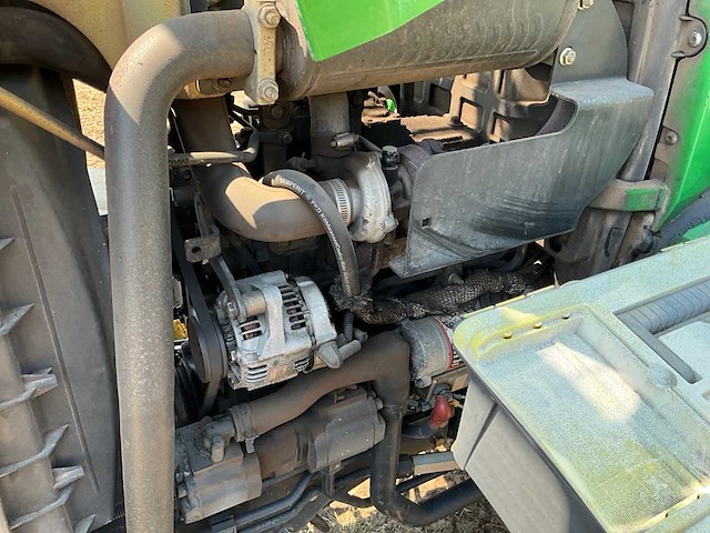 John deere 3520 e hydro smalspoor- en compacttractor - afbeelding 16 van  27