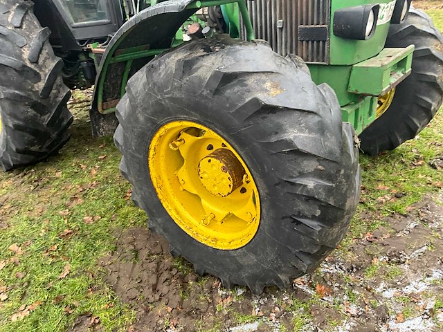 John deere 3650 vierwielaangedreven landbouwtractor - afbeelding 18 van  34