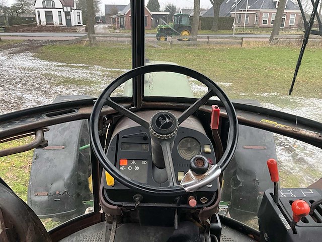 John deere 3650 vierwielaangedreven landbouwtractor - afbeelding 20 van  34