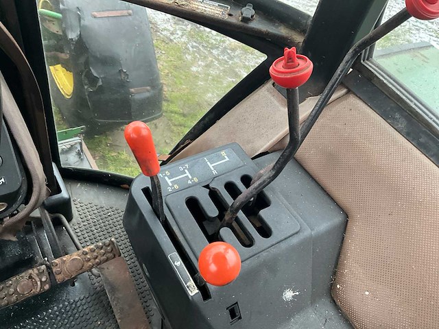 John deere 3650 vierwielaangedreven landbouwtractor - afbeelding 25 van  34
