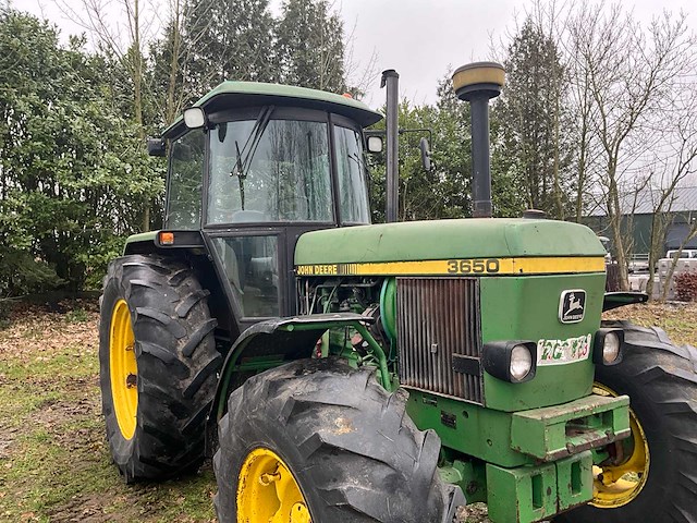 John deere 3650 vierwielaangedreven landbouwtractor - afbeelding 3 van  4