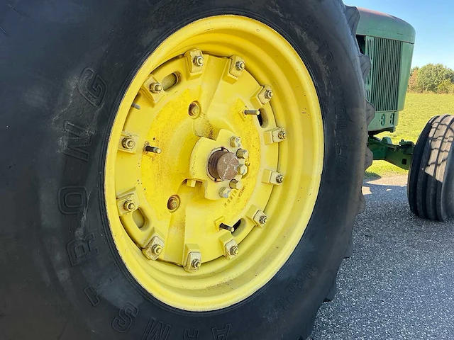 John deere 5020 oldtimer tractor - afbeelding 16 van  36