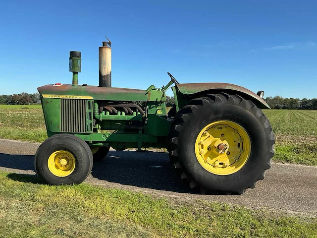John deere 5020 oldtimer tractor - afbeelding 12 van  36