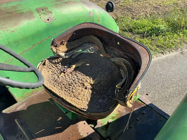 John deere 5020 oldtimer tractor - afbeelding 28 van  36
