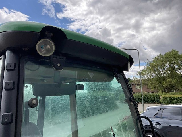 John deere 5515v smalspoor- en compacttractor - afbeelding 3 van  25