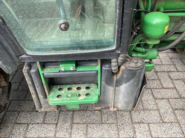 John deere 5515v smalspoor- en compacttractor - afbeelding 6 van  25