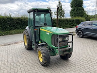 John deere 5515v smalspoor- en compacttractor - afbeelding 19 van  25