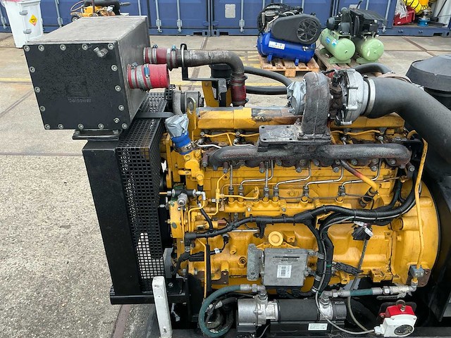 John deere 6068hfg82 6-cilinder dieselmotor met stamford alternator - afbeelding 17 van  20