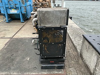 John deere 6068hfg82 6-cilinder dieselmotor met stamford alternator - afbeelding 4 van  20