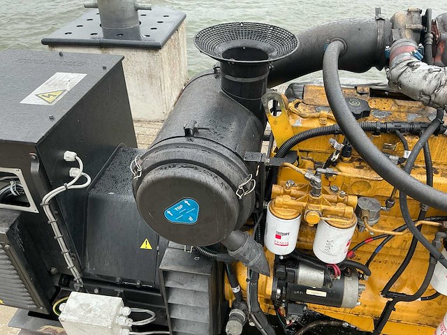 John deere 6068hfg82 6-cilinder scheepsdieselmotor met stamford generator - afbeelding 17 van  22