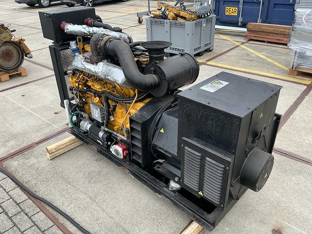 John deere 6068hfg82 6-cilinder scheepsdieselmotor met stamford generator - afbeelding 1 van  22