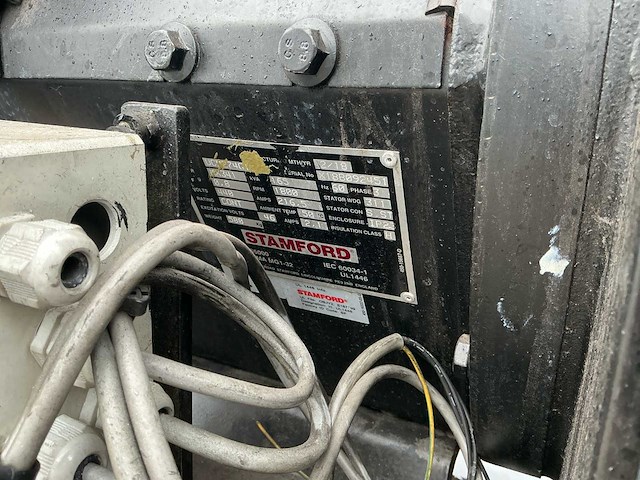 John deere 6068hfg82 6-cilinder scheepsmotor met stamford 165 kva alternator - afbeelding 14 van  23