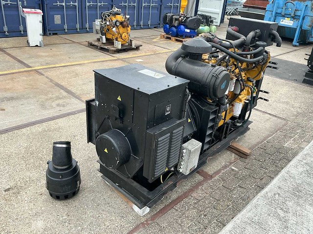 John deere 6068hfg82 6-cilinder scheepsmotor met stamford alternator - afbeelding 19 van  23