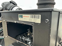 John deere 6068hfg82 6-cilinder scheepsmotor met stamford alternator - afbeelding 9 van  11