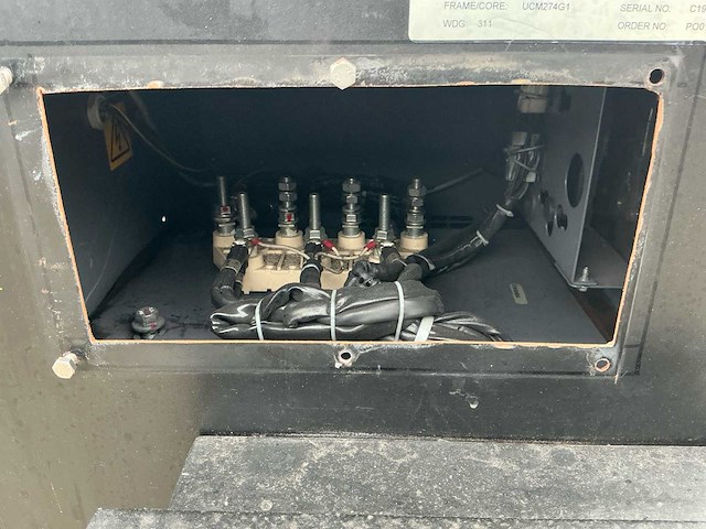 John deere 6068hfg82 6-cilinder scheepsmotor met stamford alternator - afbeelding 10 van  11