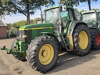 John deere 6810 powerquad 4wd landbouwtractor met fronthef en frontaftakas - afbeelding 1 van  13