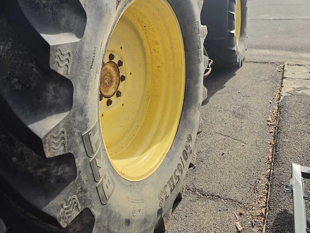 John deere 6810 powerquad 4wd landbouwtractor met fronthef en frontaftakas - afbeelding 2 van  13