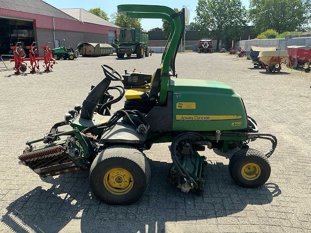 John deere 8700 grasmaaier - afbeelding 7 van  10