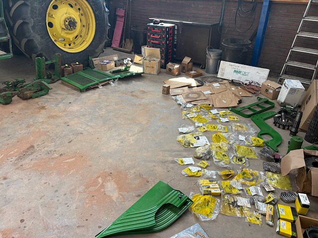 John deere & agco onderdelenpakket (r-serie, 6030/7030, 77/7810, 40/50 series) - afbeelding 50 van  86