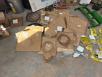 John deere & agco onderdelenpakket (r-serie, 6030/7030, 77/7810, 40/50 series) - afbeelding 1 van  79