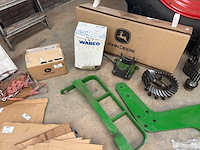 John deere & agco onderdelenpakket (r-serie, 6030/7030, 77/7810, 40/50 series) - afbeelding 2 van  79