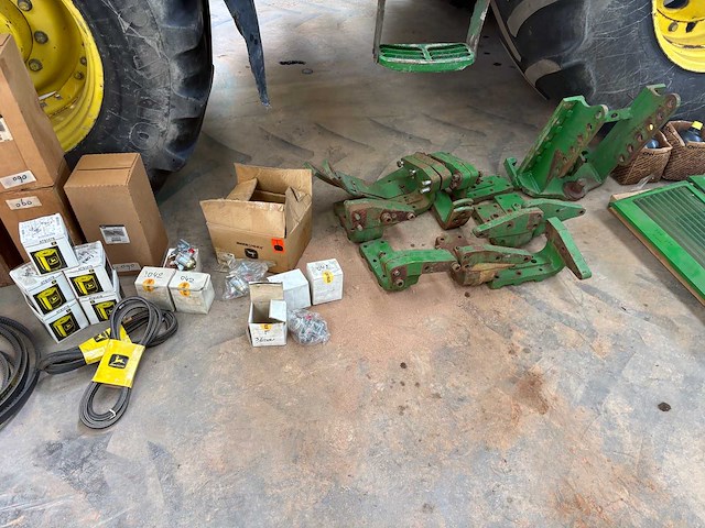 John deere & agco onderdelenpakket (r-serie, 6030/7030, 77/7810, 40/50 series) - afbeelding 40 van  79