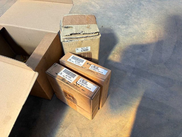 John deere & agco onderdelenpakket (r-serie, 6030/7030, 77/7810, 40/50 series) - afbeelding 12 van  79