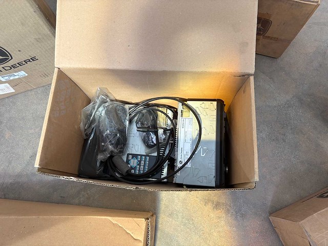 John deere & agco onderdelenpakket (r-serie, 6030/7030, 77/7810, 40/50 series) - afbeelding 13 van  79