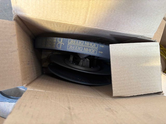 John deere & agco onderdelenpakket (r-serie, 6030/7030, 77/7810, 40/50 series) - afbeelding 15 van  79