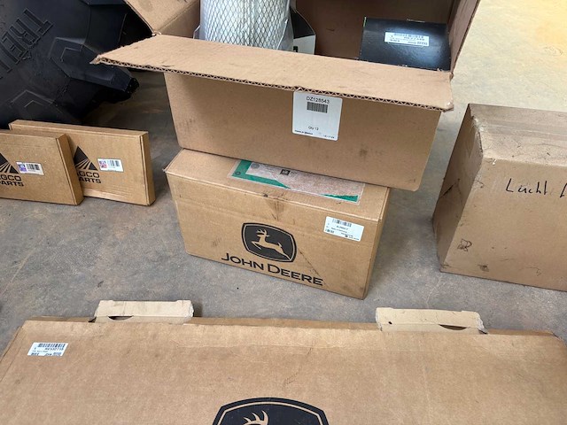 John deere & agco onderdelenpakket (r-serie, 6030/7030, 77/7810, 40/50 series) - afbeelding 19 van  79