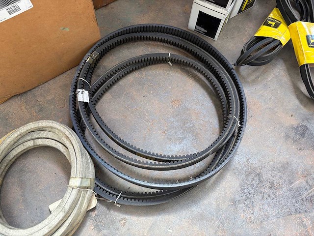 John deere & agco onderdelenpakket (r-serie, 6030/7030, 77/7810, 40/50 series) - afbeelding 34 van  79