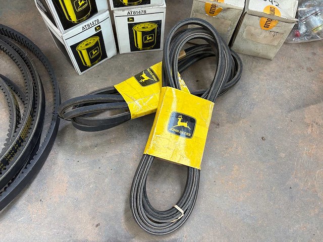 John deere & agco onderdelenpakket (r-serie, 6030/7030, 77/7810, 40/50 series) - afbeelding 36 van  79