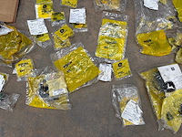 John deere & agco onderdelenpakket (r-serie, 6030/7030, 77/7810, 40/50 series) - afbeelding 57 van  79