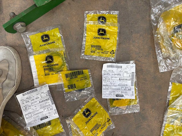 John deere & agco onderdelenpakket (r-serie, 6030/7030, 77/7810, 40/50 series) - afbeelding 69 van  79