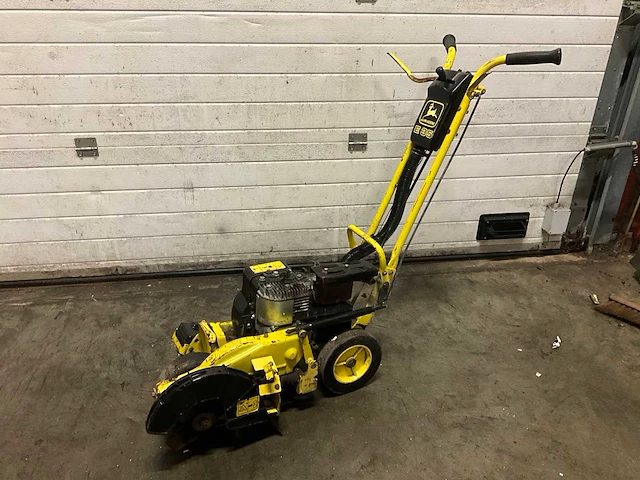 John deere e 35 kantenmaaier - afbeelding 1 van  4