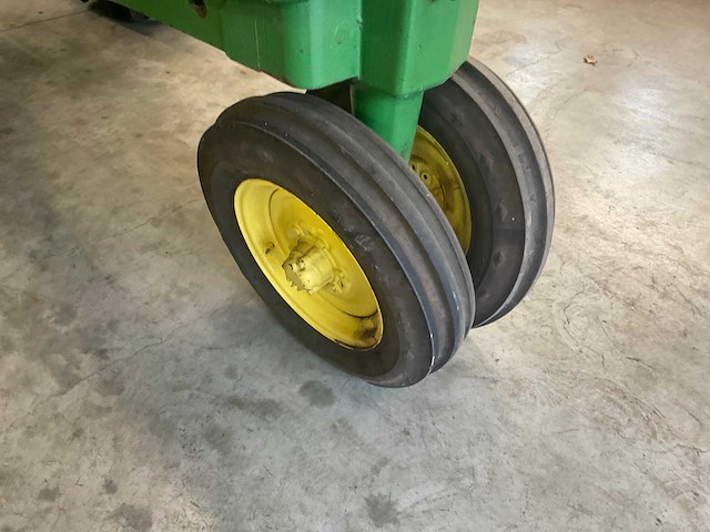 John deere g oldtimer tractor - afbeelding 8 van  17