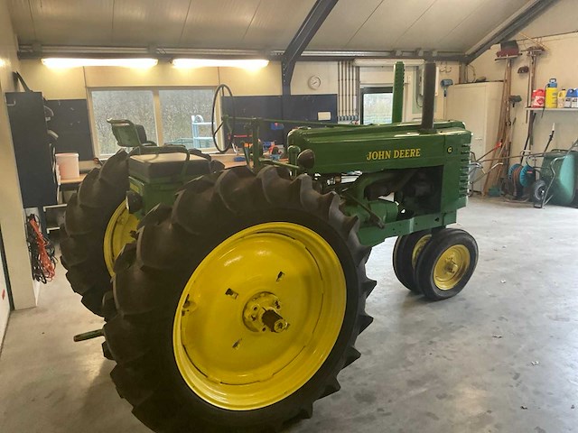 John deere g oldtimer tractor - afbeelding 11 van  17