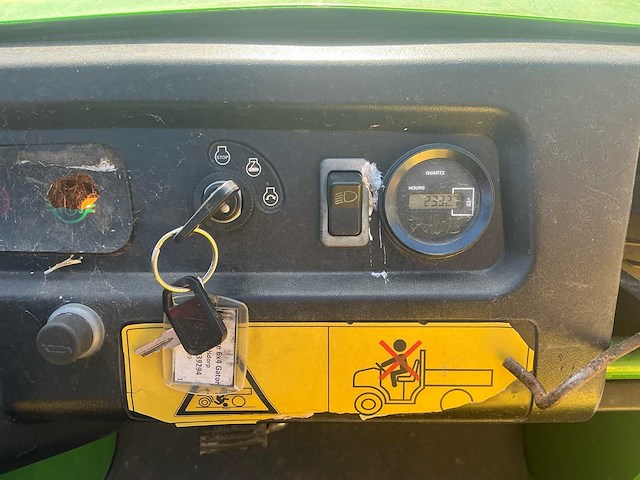 John deere gator 6x4 diesel - afbeelding 18 van  31