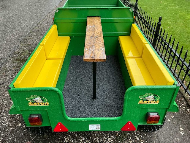 John deere gator 6x4 utv met aanhangwagen - afbeelding 17 van  27